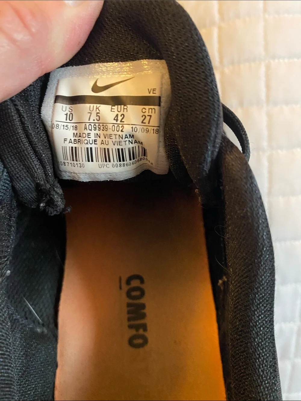 Nike Men’s Black Low-Profile Athletic Shoes